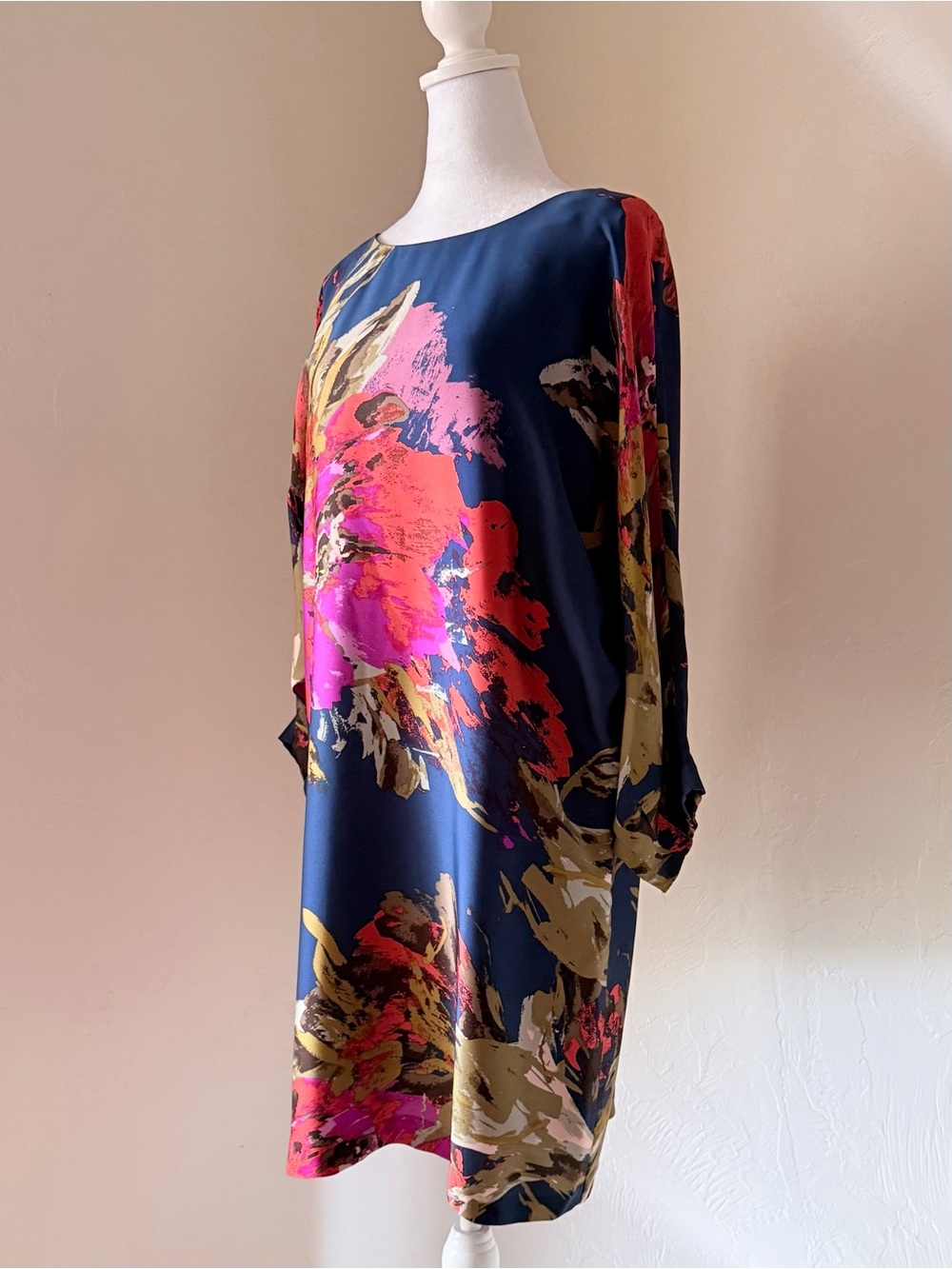 Trina Turk Navy Blue Silk Satin Caftan Style V-Back Floral Print Midi Dress M - Picture 4 of 14